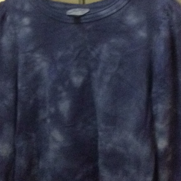 Universal Thread - Picture 2 of 6